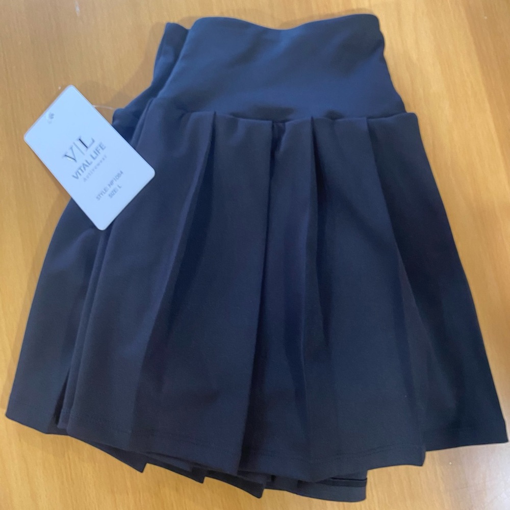 NWT! Athletic tennis skirt with shorts. Pleated. Size L - Picture 9 of 9